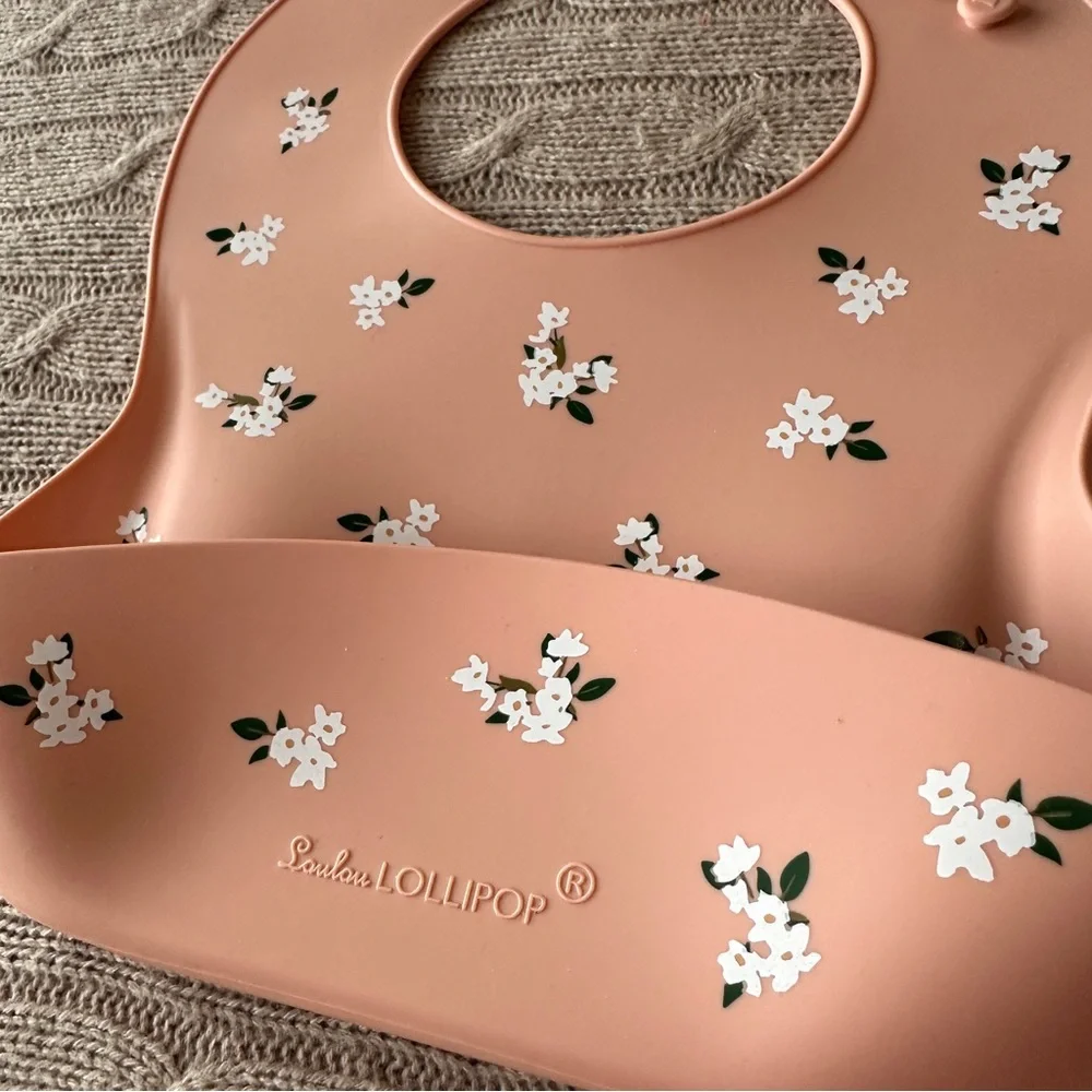 EUC 16pc Baby Girl Bib/Hair/Changing Pad Travel Bundle, Tiny Twinkle